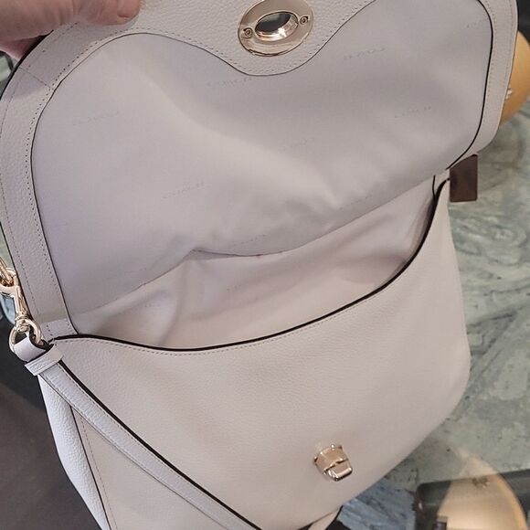 COACH Turnlock White Pebbled Leather Hobo Bag New - Picture 8 of 13